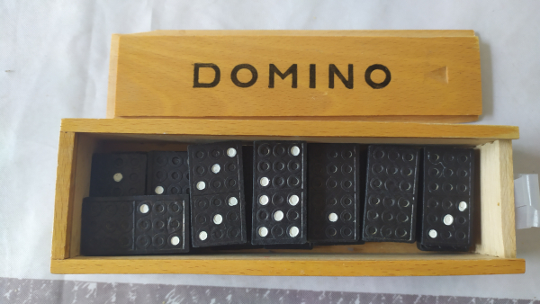 Dominos