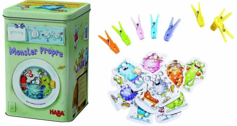 Boîte du jeu Monster propre