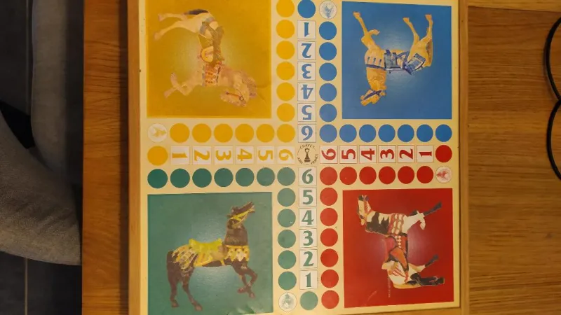 Boite multi-jeux